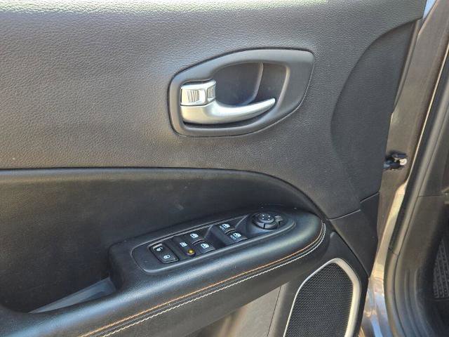 Used 2018 Jeep Compass Latitude w/ Popular Equipment Group image 19