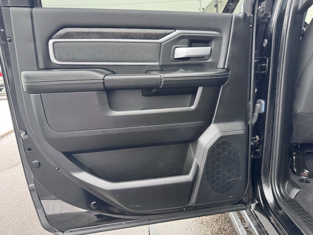 Used 2019 RAM 2500 Big Horn w/ Black Appearance Package image 22