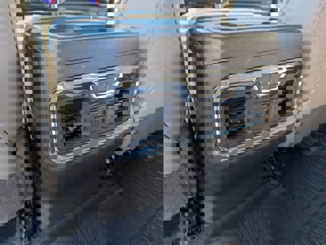 Used 2019 GMC Sierra 1500 SLT w/ SLT Premium Package image 28