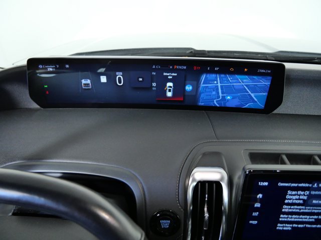 Certified 2025 Ford Expedition Platinum AWD/4WD image 21