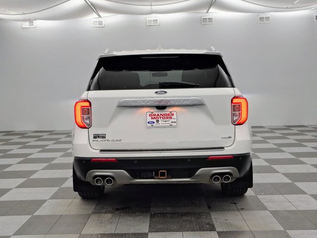 Certified 2020 Ford Explorer Platinum w/ Premium Technology Package AWD/4WD image 9