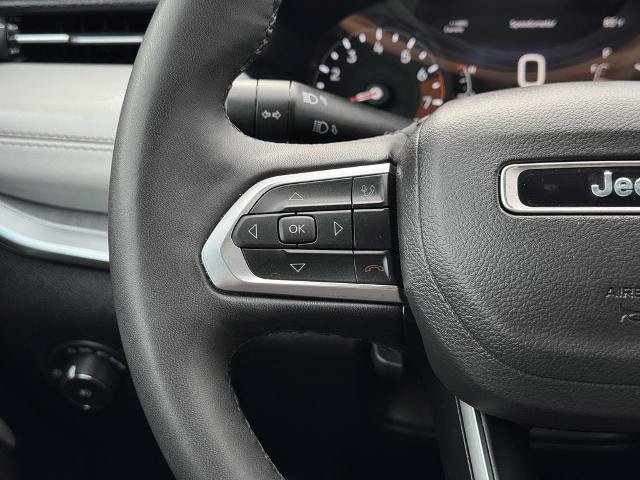 Used 2025 Jeep Compass Limited AWD/4WD image 19