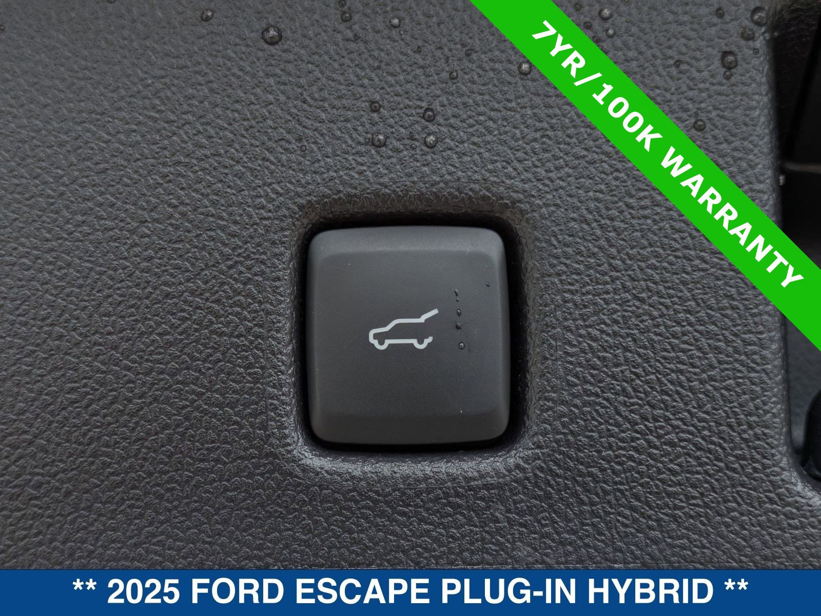 Certified 2025 Ford Escape SE FWD image 14