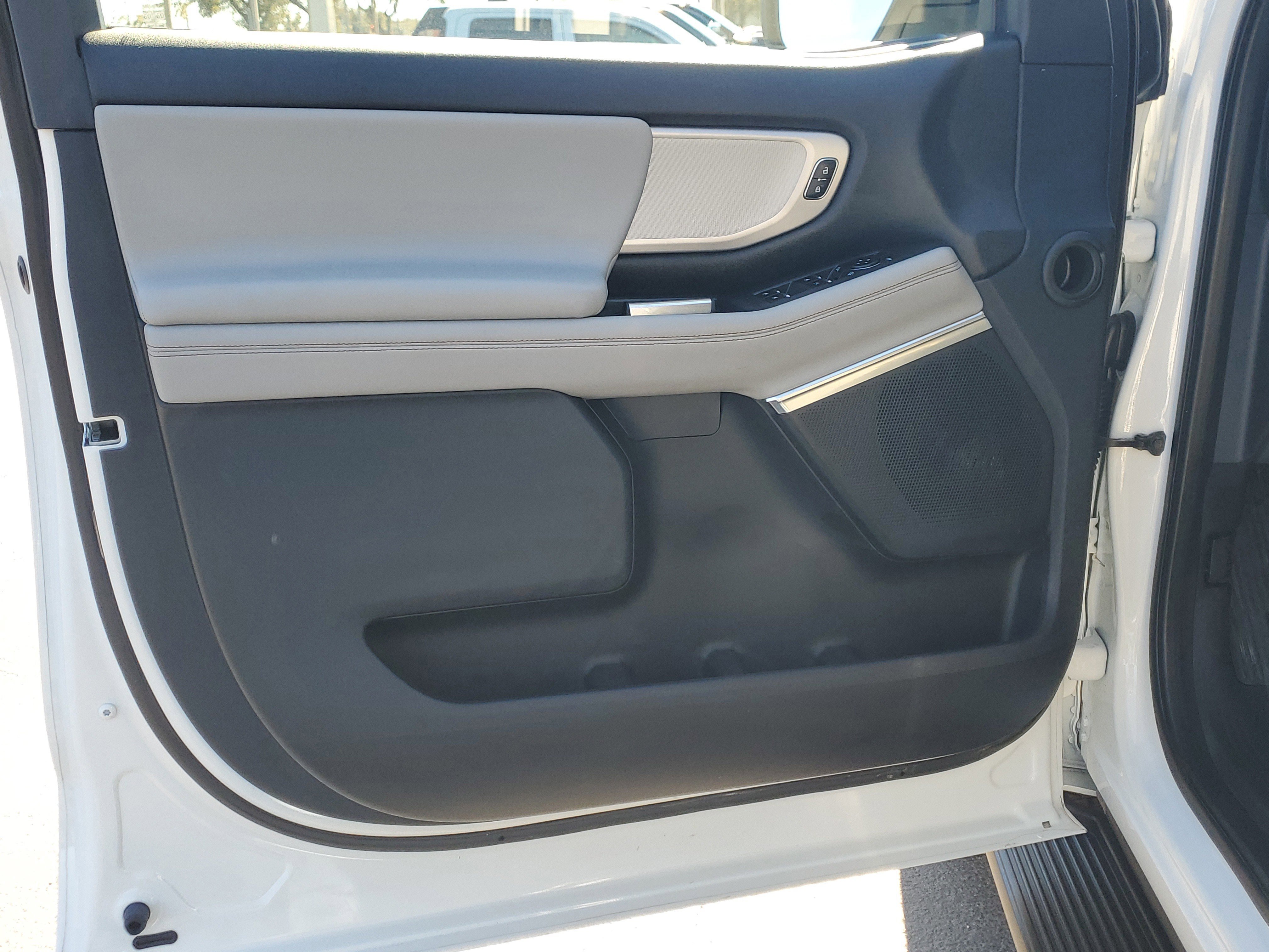 Certified 2025 Ford Expedition Max Active image 20