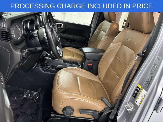 Used 2021 Jeep Wrangler Unlimited Sahara w/ Cold Weather Group AWD/4WD image 3
