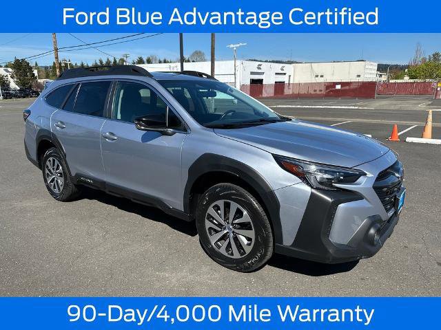 Used 2023 Subaru Outback Premium image 8