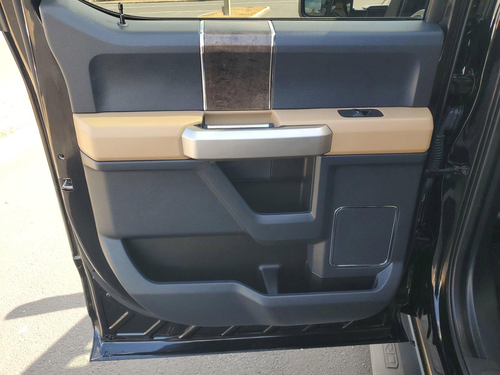 Certified 2022 Ford F250 Lariat image 9