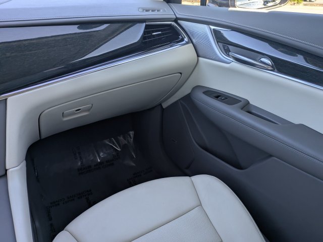 Used 2020 Cadillac XT6 Premium Luxury FWD image 18