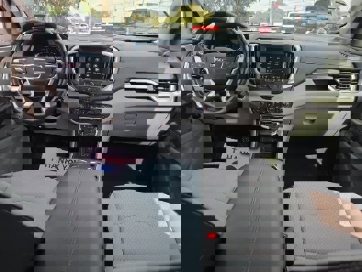 Used 2022 GMC Terrain SLE w/ Driver Convenience Package image 10