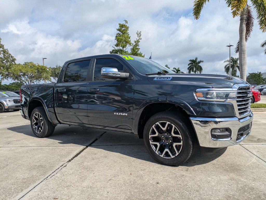 Used 2026 RAM 1500 Laramie AWD/4WD image 2