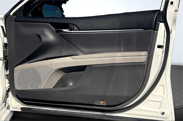 Used 2019 Toyota Camry LE image 24