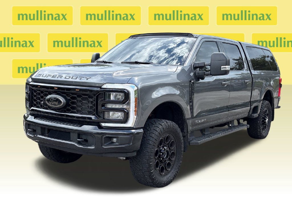 Certified 2025 Ford F250 XLT w/ Black Appearance Package AWD/4WD image 16