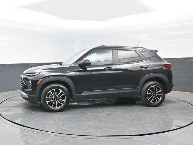 Used 2025 Chevrolet TrailBlazer LT AWD/4WD image 4