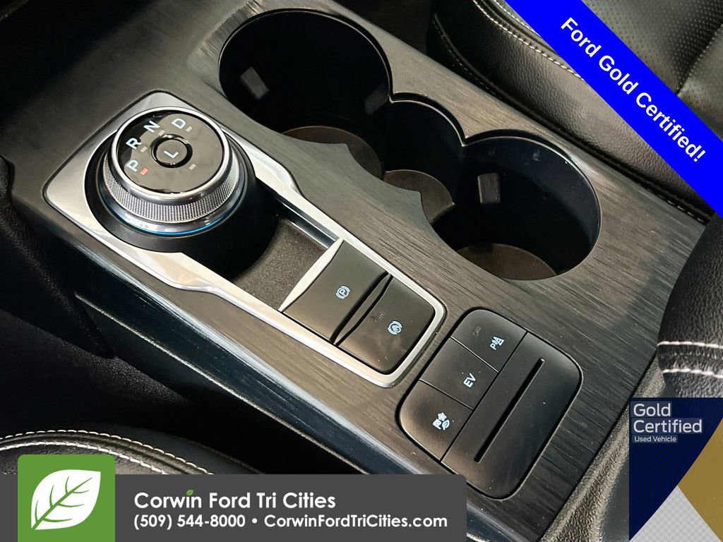 Certified 2022 Ford Escape Titanium w/ Class II Trailer Tow Package image 14