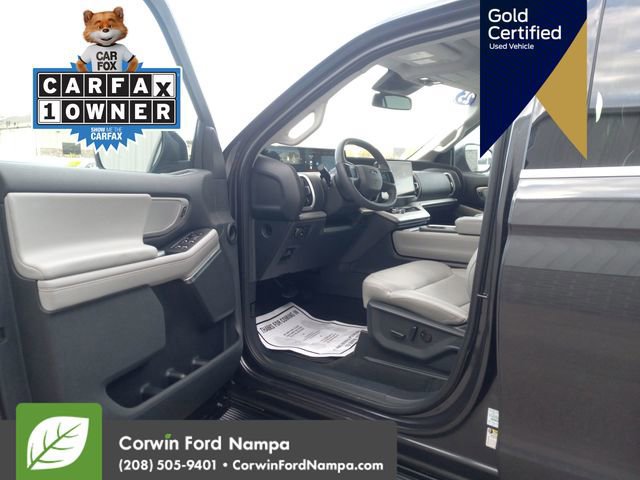 Certified 2025 Ford Expedition Active image 11