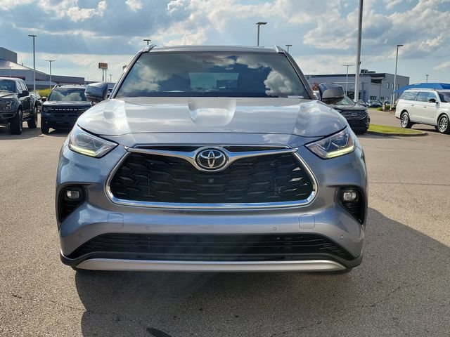Used 2021 Toyota Highlander Platinum AWD/4WD image 8