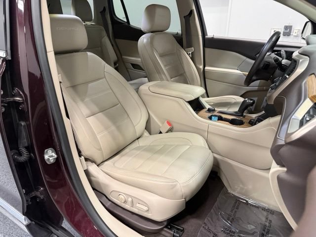 Used 2017 GMC Acadia Denali w/ Technology Package AWD/4WD image 43