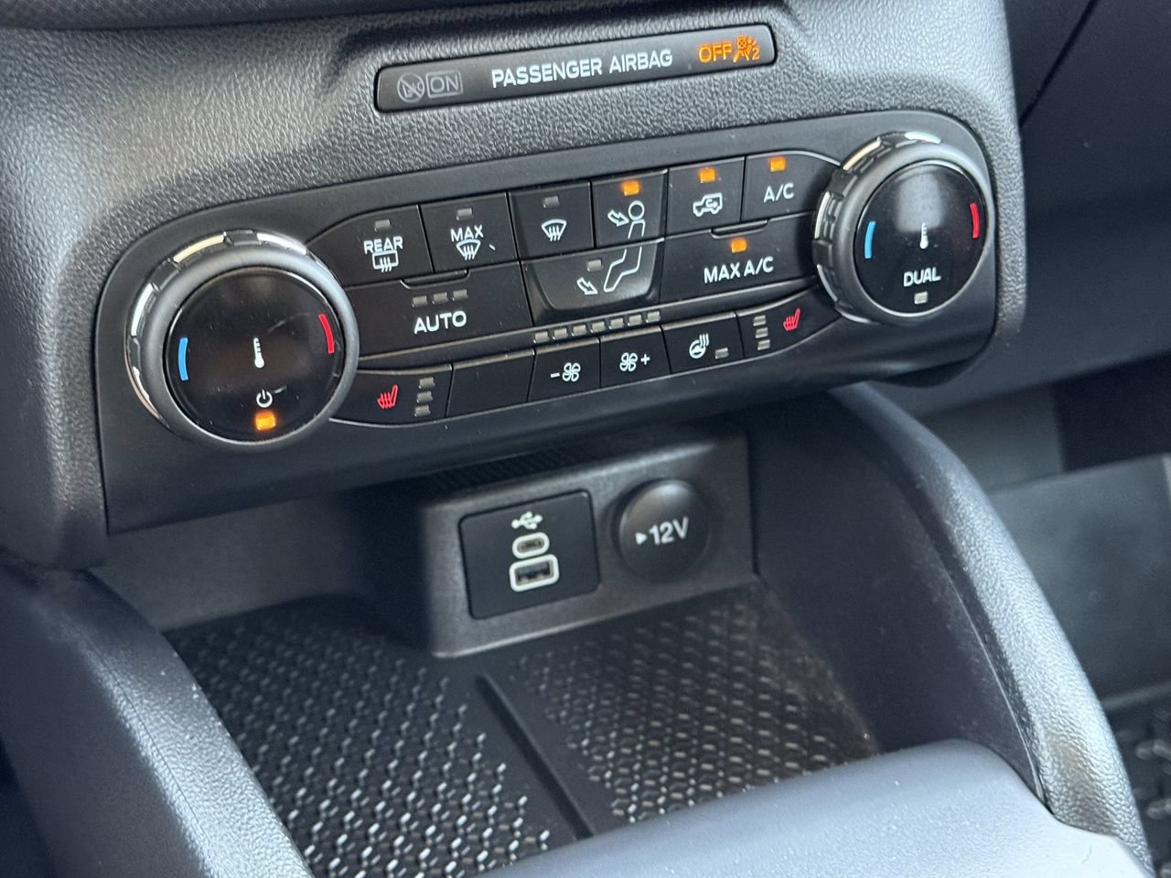 Certified 2024 Ford Bronco Sport Outer Banks AWD/4WD image 19