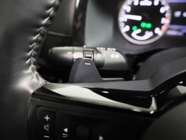 Used 2022 Nissan Pathfinder SL w/ SL Black Package AWD/4WD image 14