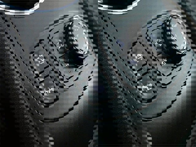 Used 2018 GMC Terrain SLT w/ Preferred Package image 21