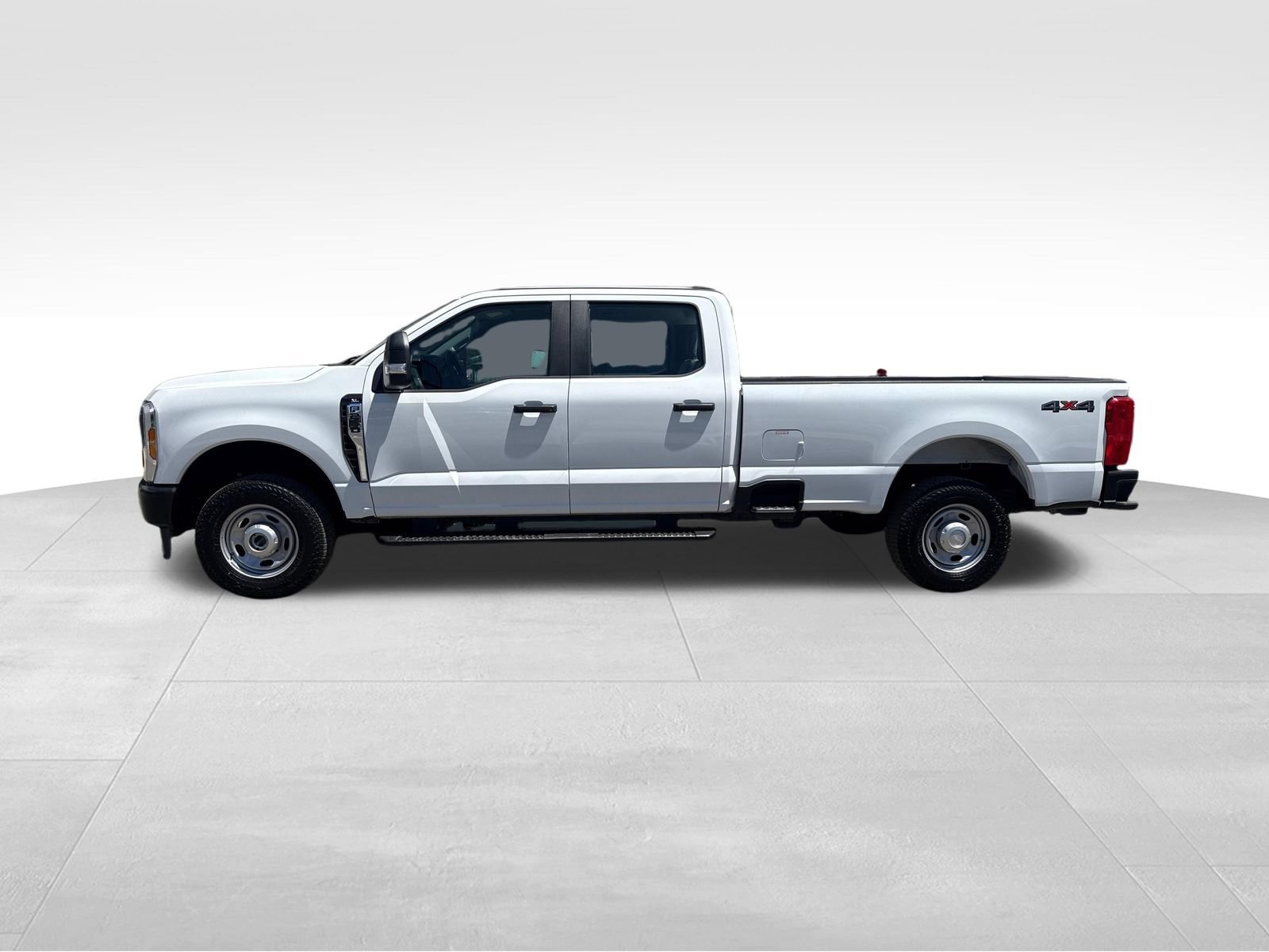 Certified 2024 Ford F250 XL AWD/4WD image 2