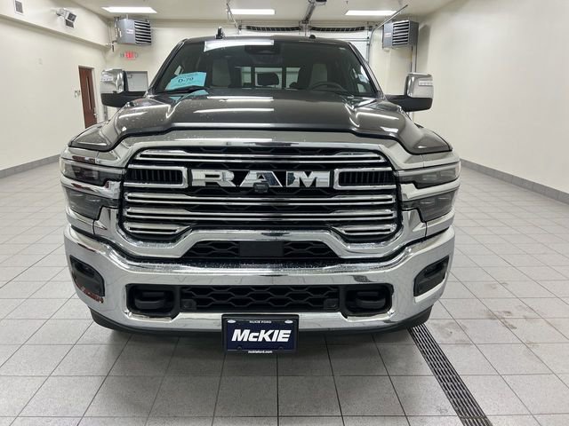 Used 2025 RAM 2500 Laramie AWD/4WD image 2