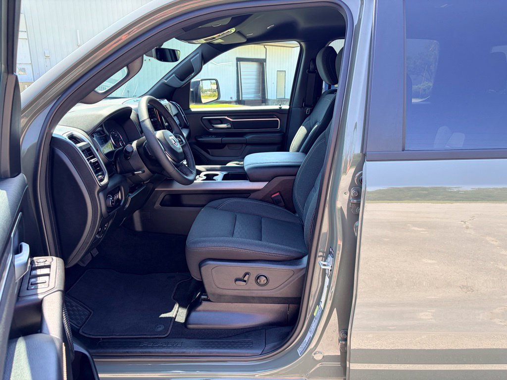 Used 2026 RAM 1500 Big Horn AWD/4WD image 24