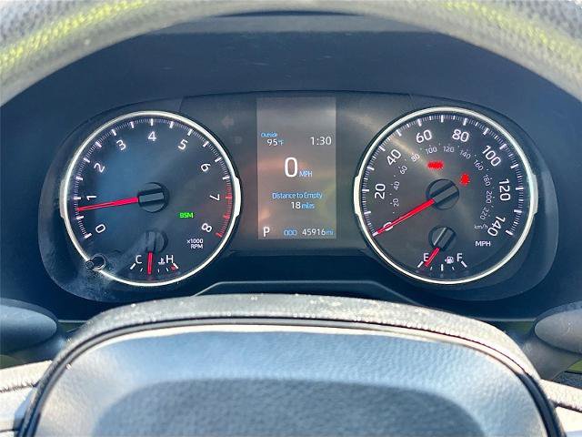 Used 2021 Toyota RAV4 XLE w/ Convenience Package FWD image 13