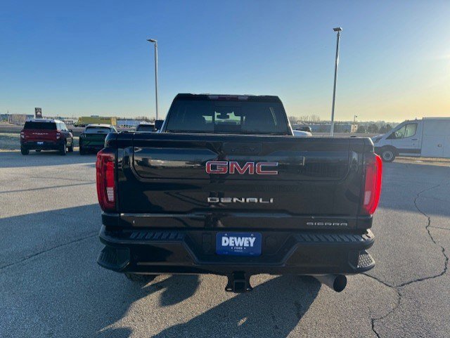 Used 2021 GMC Sierra 2500 Denali image 4
