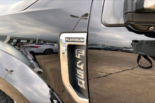 Certified 2022 Ford F450 Platinum w/ FX4 Off-Road Package AWD/4WD image 10