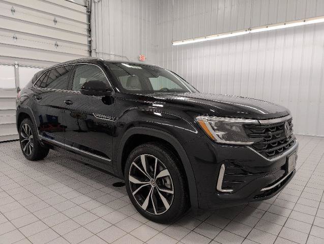 Used 2025 Volkswagen Atlas Cross Sport SEL Premium R-Line