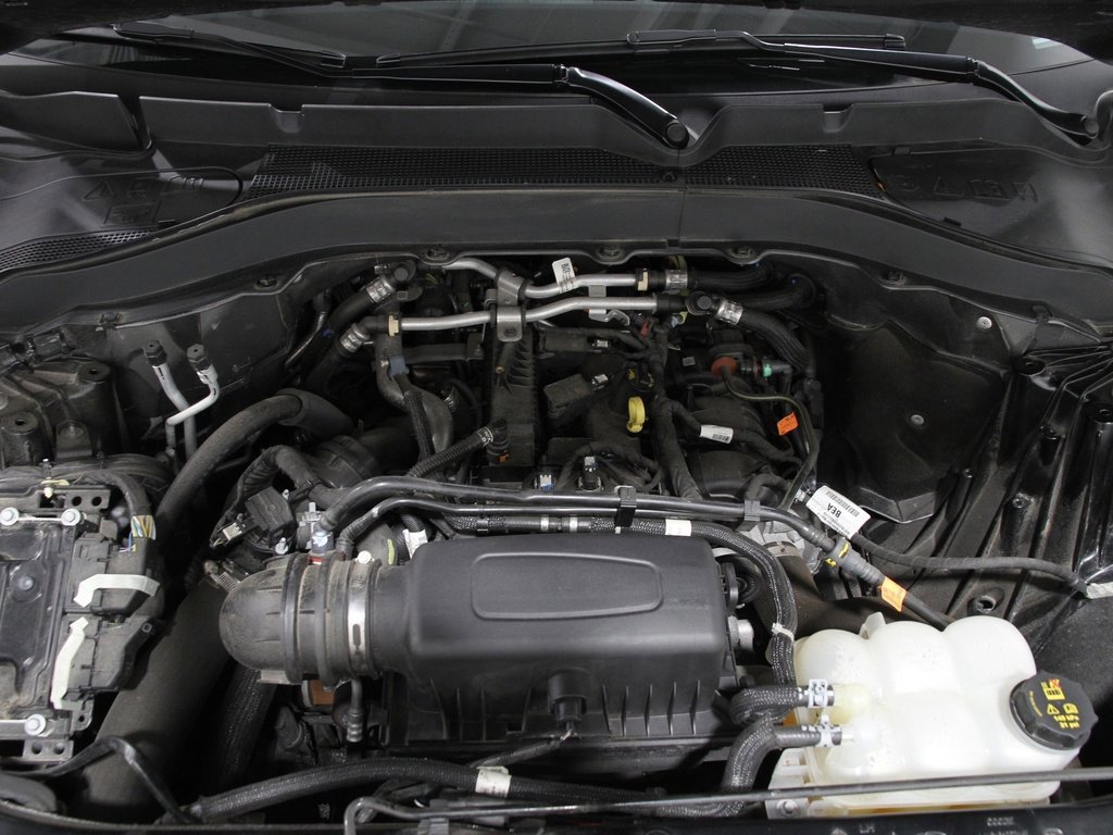 Certified 2022 Ford Explorer XLT w/ Equipment Group 202A image 22