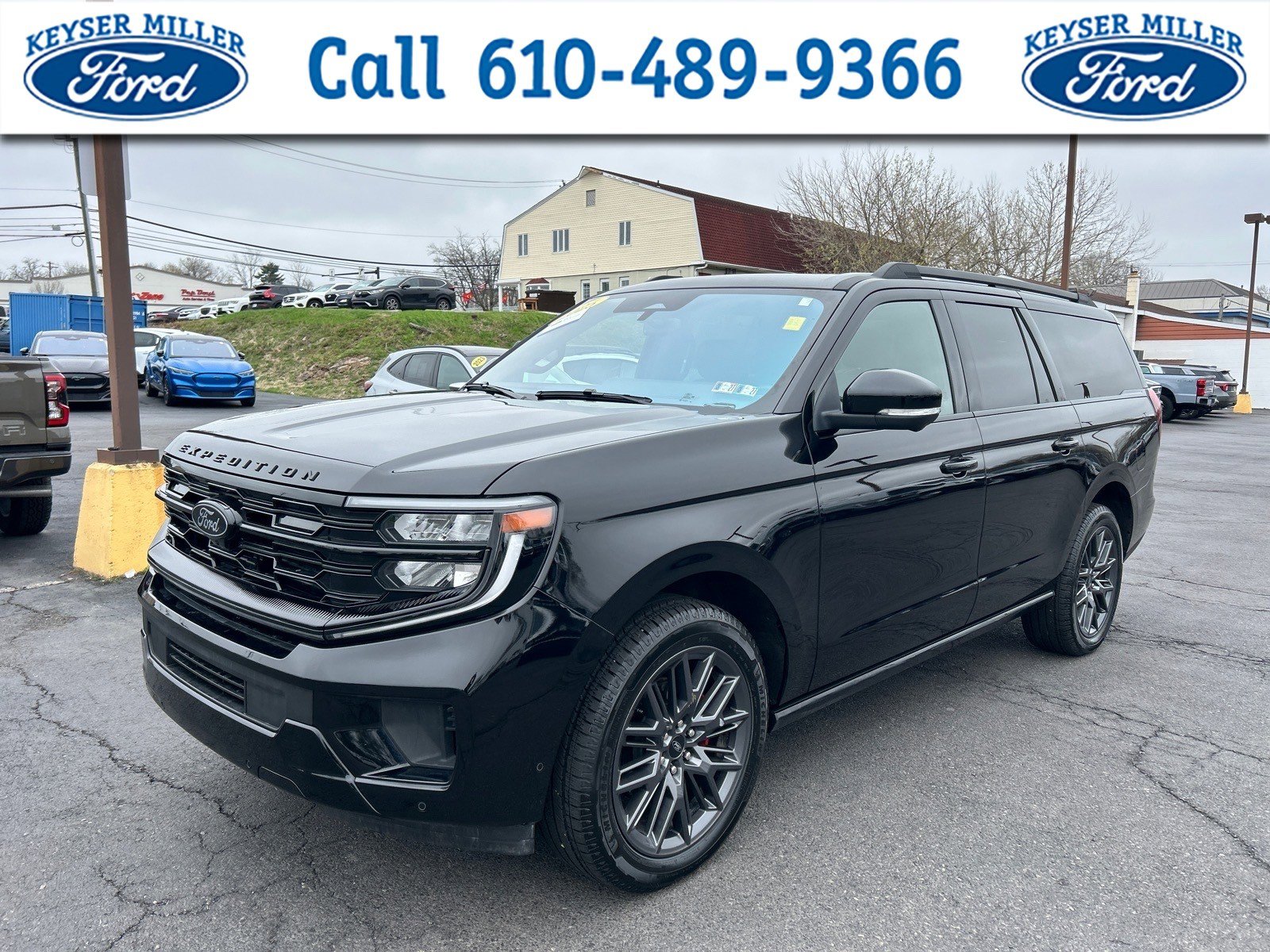 Certified 2025 Ford Expedition Max Platinum w/ Stealth Performance Package AWD/4WD image 1