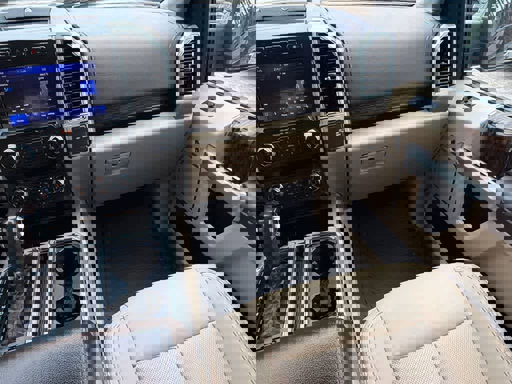 Certified 2020 Ford F150 Lariat w/ Equipment Group 502A Luxury image 20