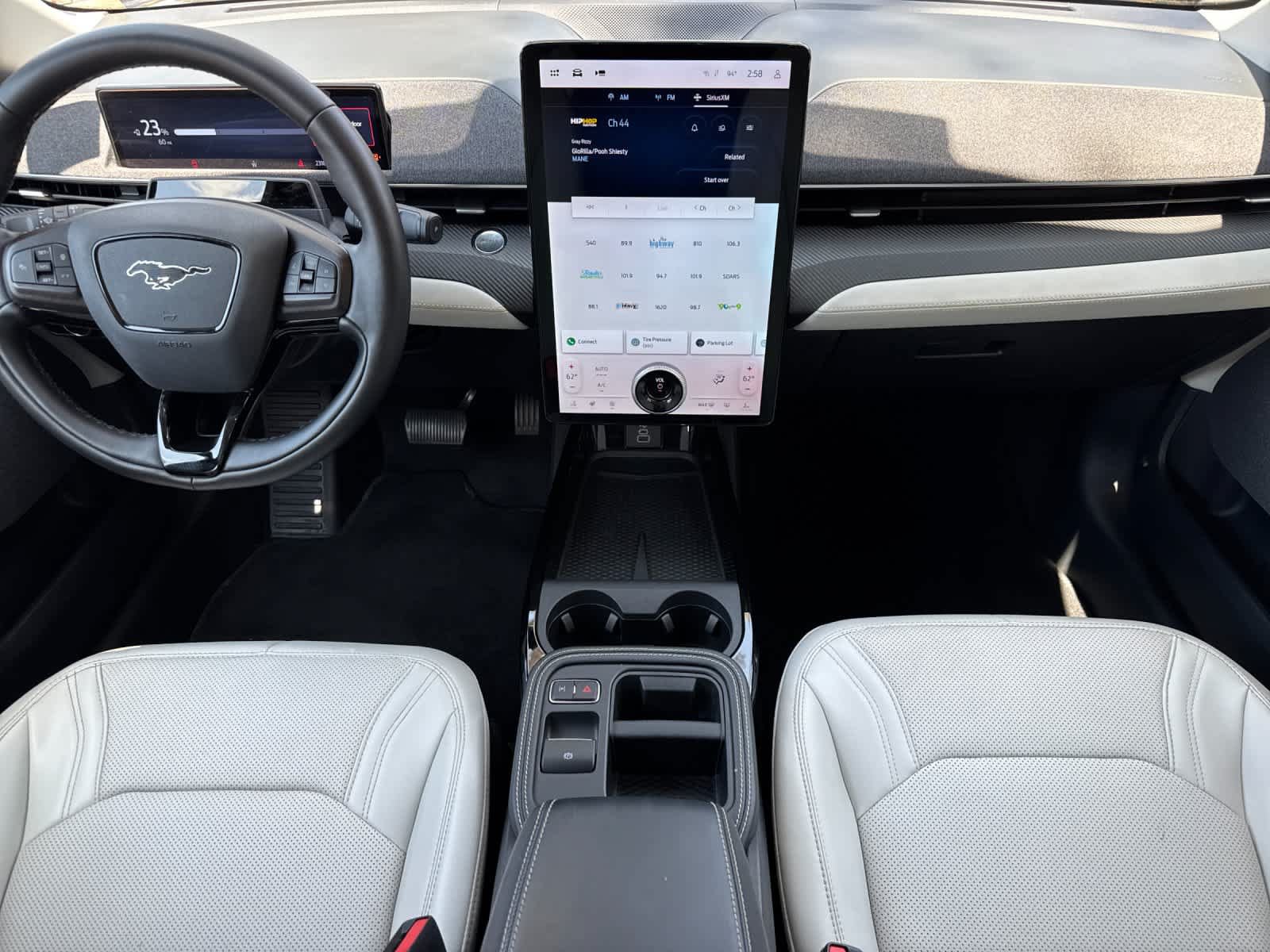Certified 2025 Ford Mustang Mach-E Premium AWD/4WD image 3