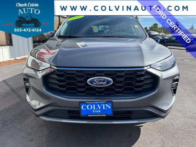 Certified 2025 Ford Escape ST-Line Select AWD/4WD image 4