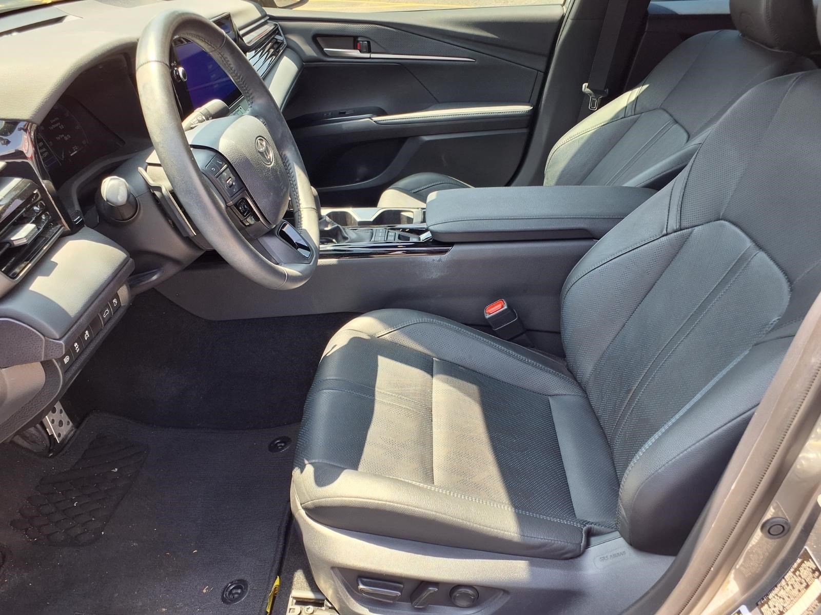 Used 2025 Toyota Camry XSE w/ Premium Package FWD image 16
