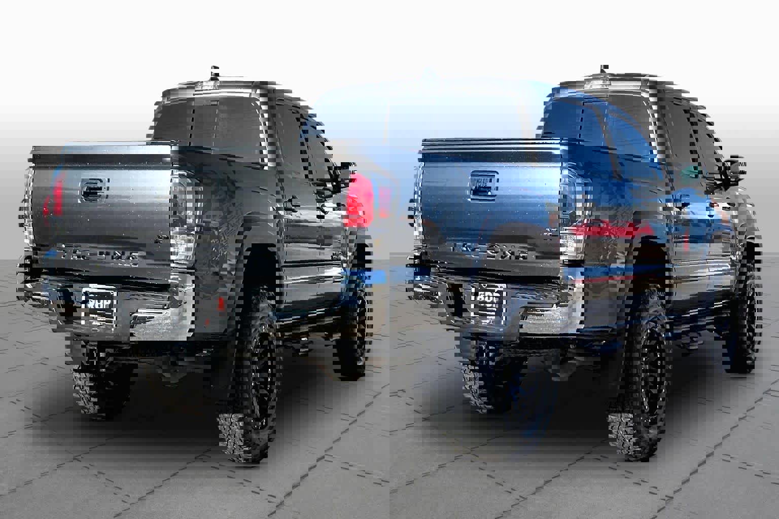 Used 2020 Toyota Tacoma TRD Off-Road AWD/4WD image 4