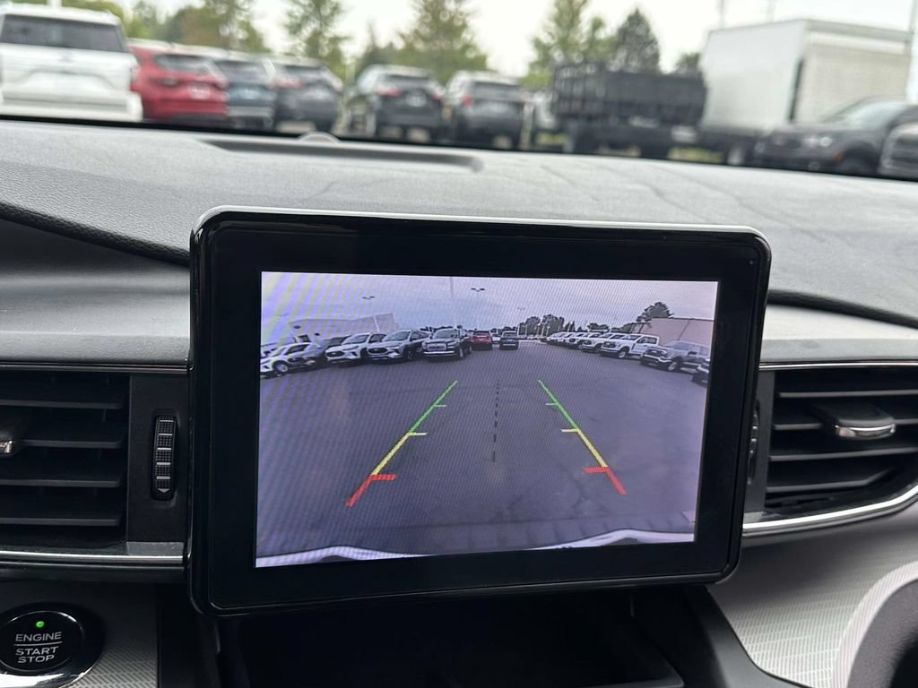 Certified 2020 Ford Explorer XLT w/ Equipment Group 202A AWD/4WD image 19