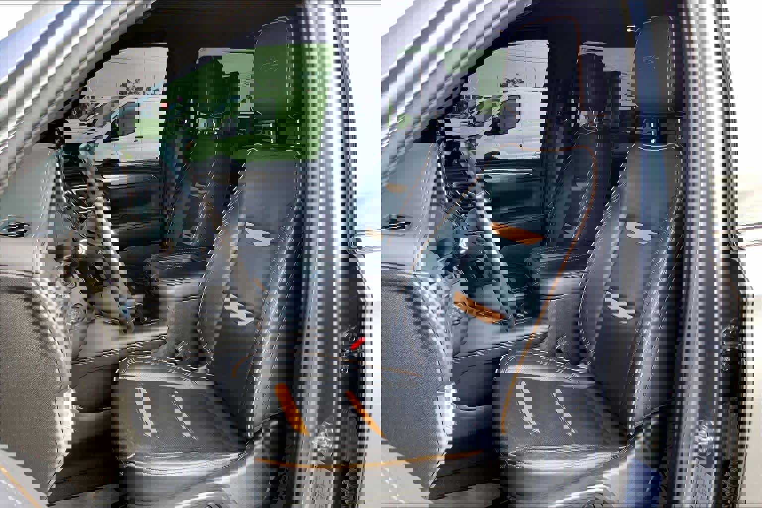 Used 2021 GMC Yukon AT4 w/ AT4 Premium Package image 7