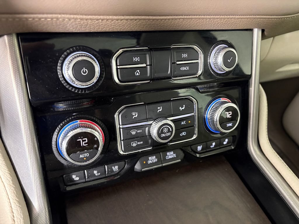 Used 2021 GMC Yukon Denali w/ Denali Premium Package AWD/4WD image 20
