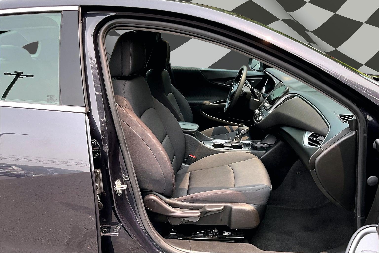 Used 2023 Chevrolet Malibu LT w/ Driver Confidence Package FWD image 7