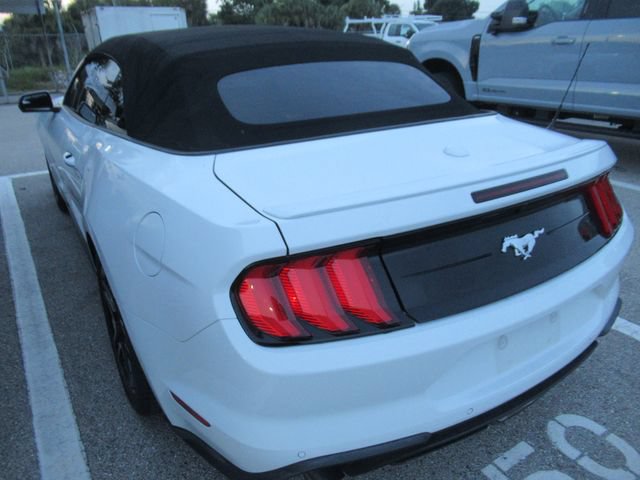 Certified 2018 Ford Mustang Premium RWD image 4