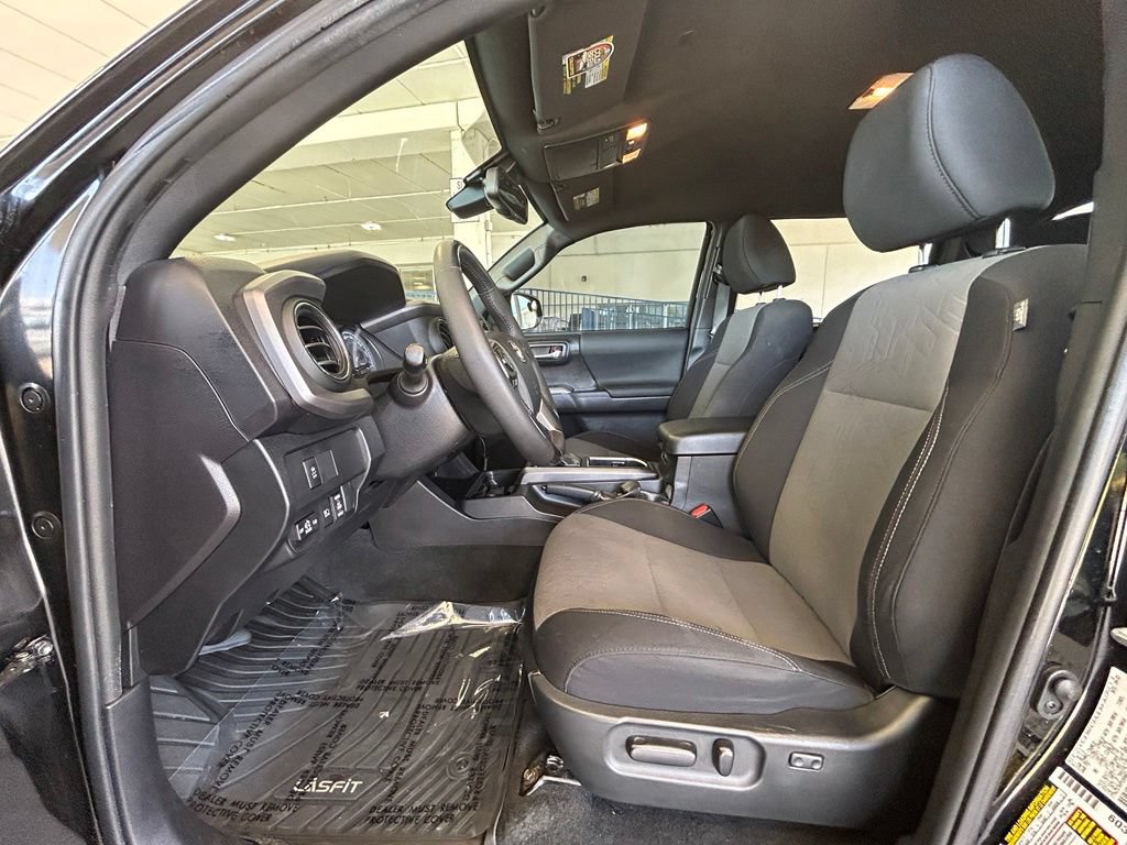 Used 2023 Toyota Tacoma TRD Off-Road w/ Technology Package RWD image 11