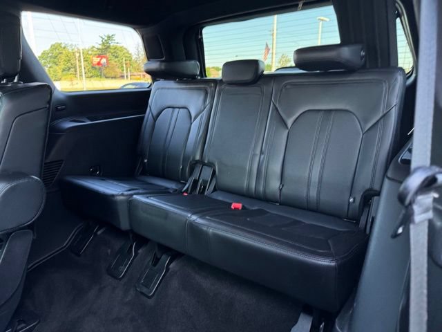 Certified 2019 Ford Expedition Limited w/ Equipment Group 302A AWD/4WD image 16