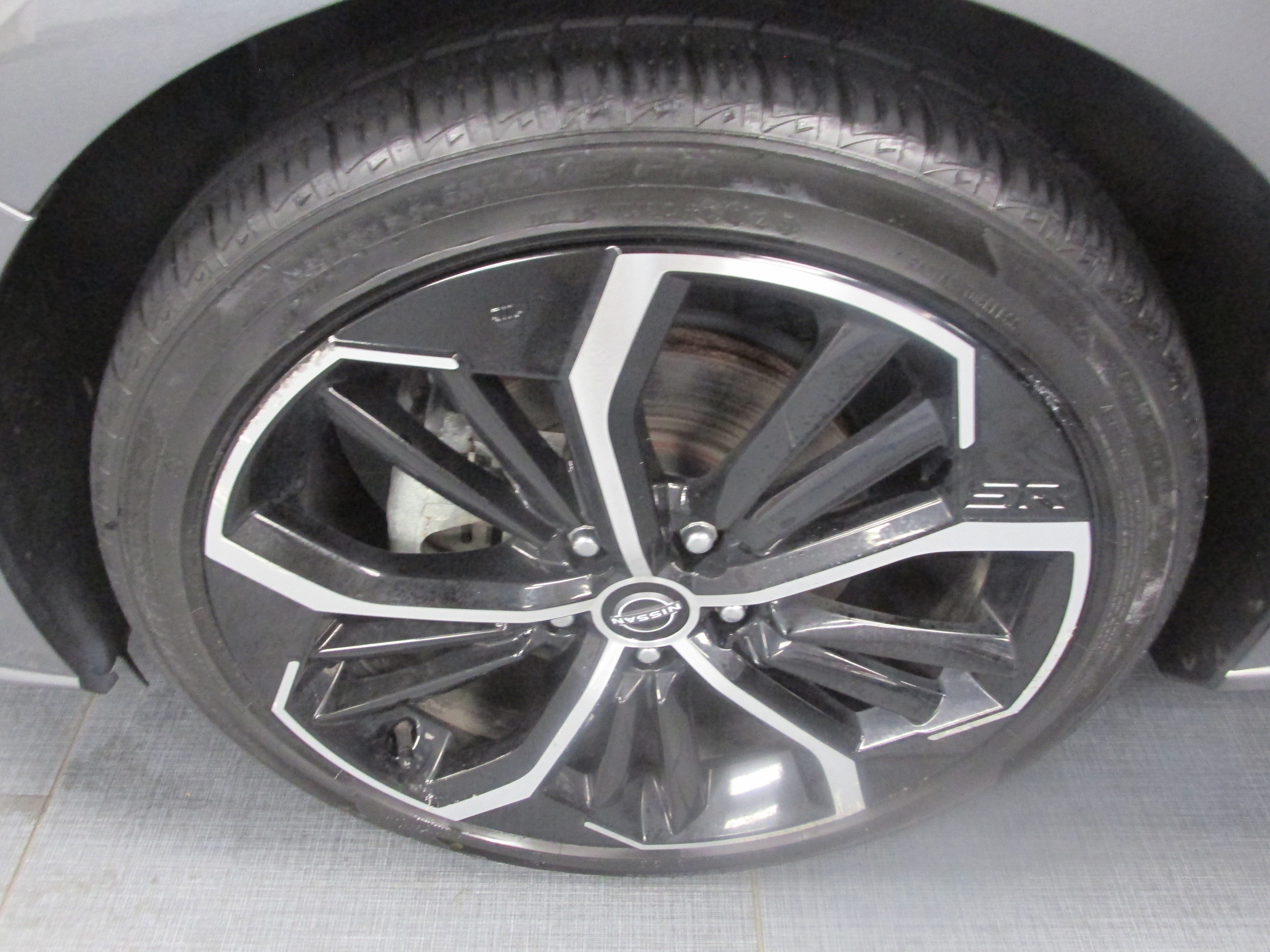 Used 2024 Nissan Altima 2.5 SR FWD image 13
