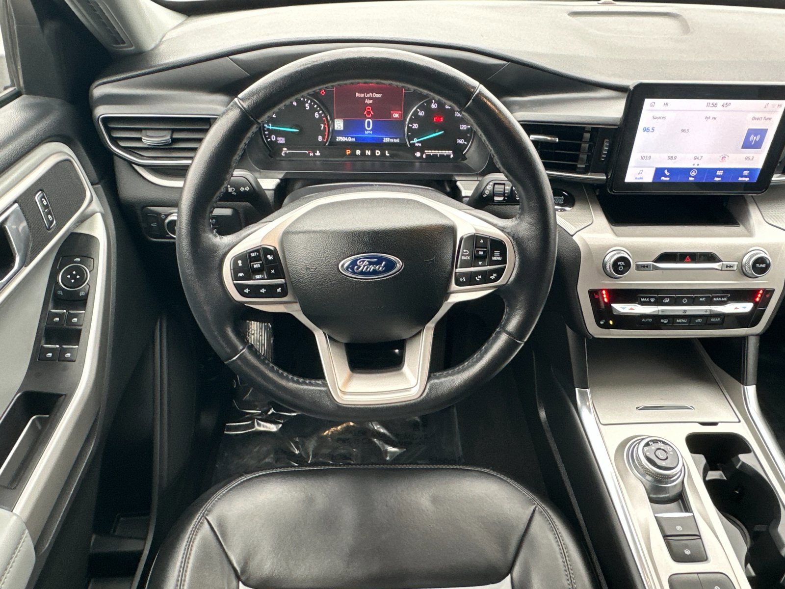 Certified 2022 Ford Explorer XLT w/ Equipment Group 202A image 15