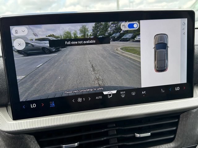Certified 2025 Ford Explorer Platinum w/ Ultimate Package AWD/4WD image 24