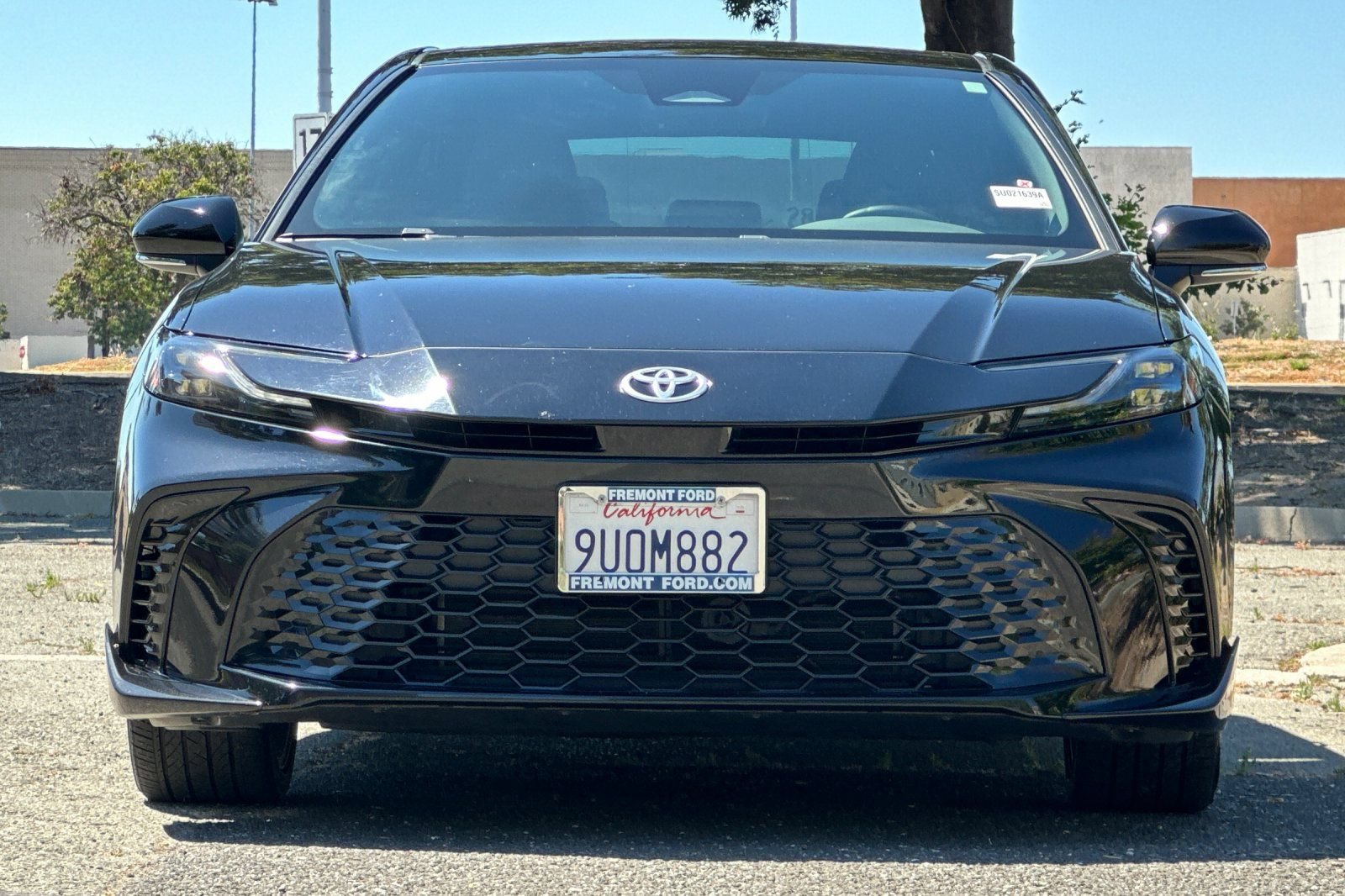 Used 2025 Toyota Camry XSE FWD image 9