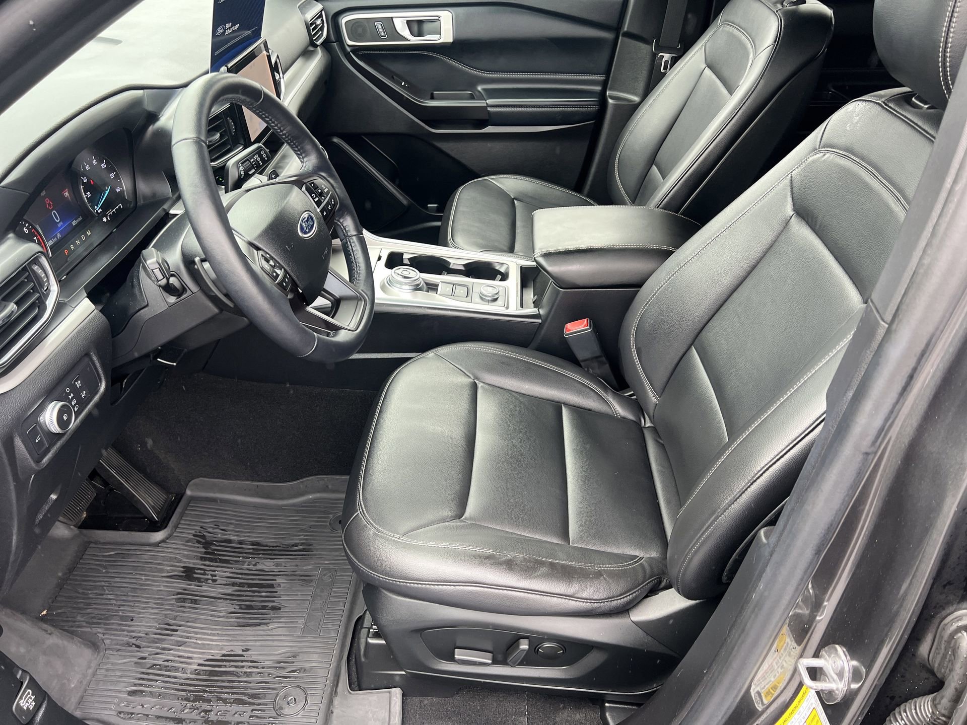 Certified 2020 Ford Explorer XLT w/ Equipment Group 202A image 20